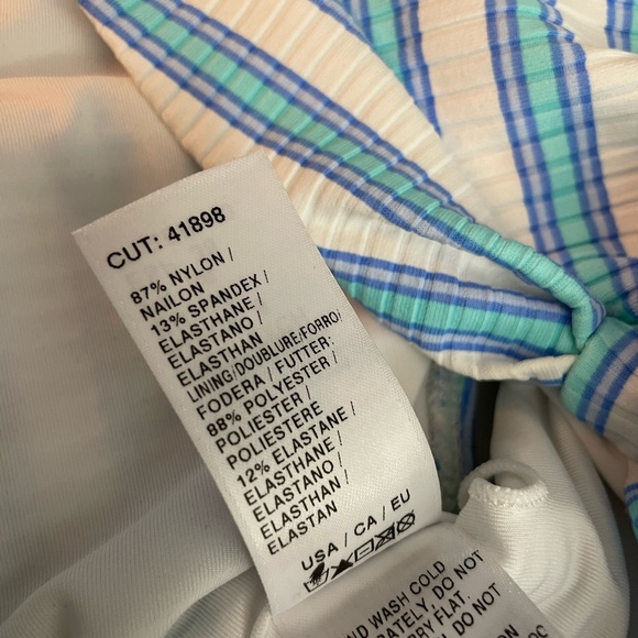 NWOT Splendid horizon line high neck swim top - Picture 10 of 12